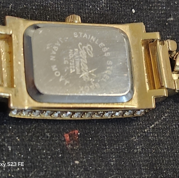 VINTAGE Geneva Platinum Goldtone ICED out Tank Watch!!!!!! main image 7